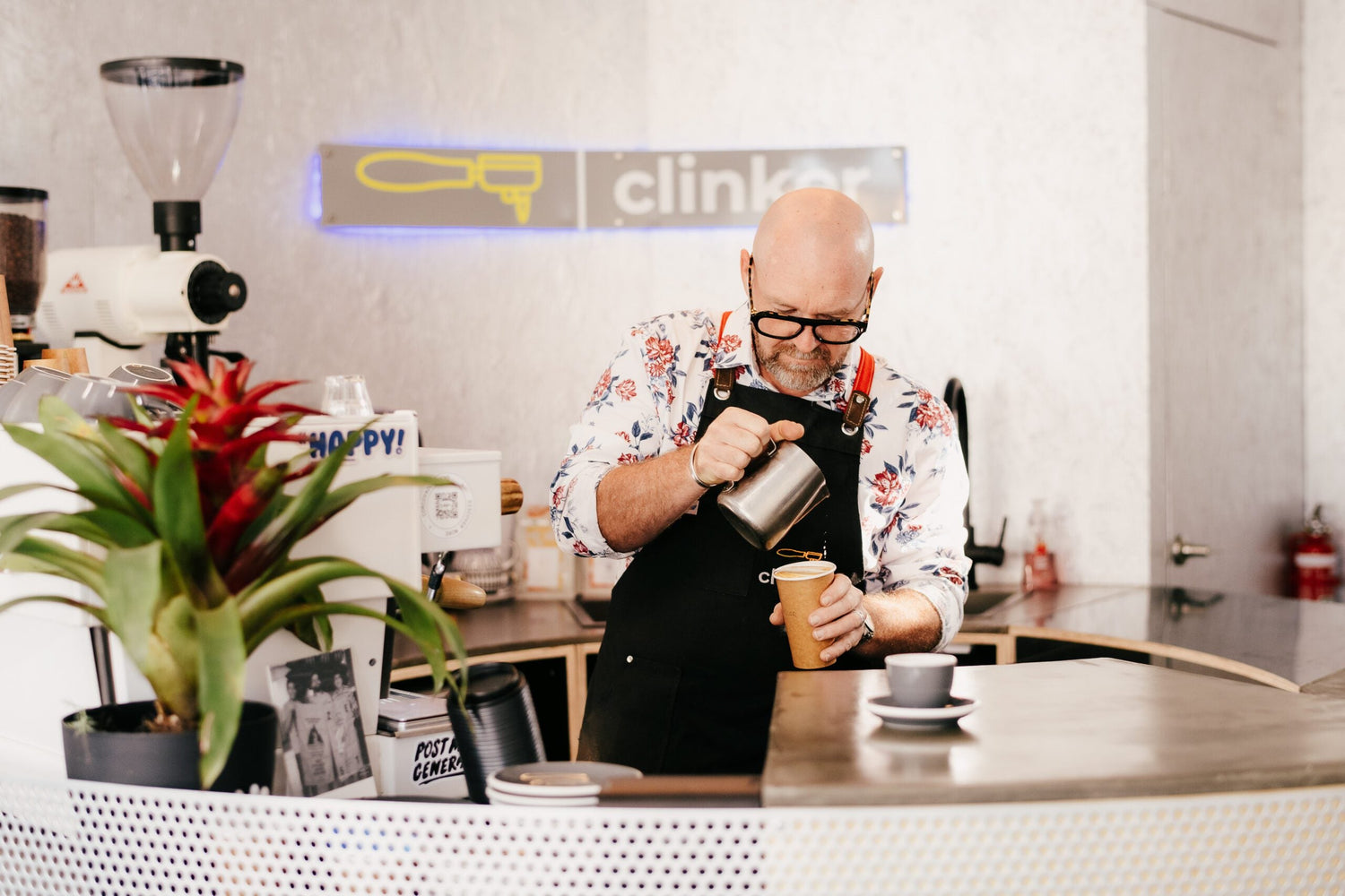 A DEFINITIVE GUIDE TO CAFE FIT OUTS (DESIGN, COSTS, PROCESSES, SUPPLIERS AND INSIDE TIPS)